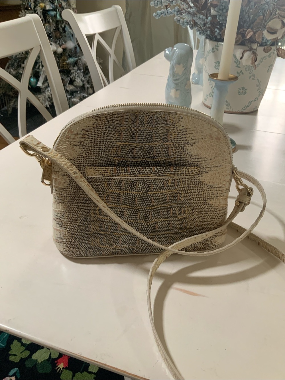 Women’s  Brahmin Cream Textured Crossbody Bag